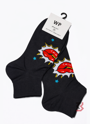 Retro Art Crew Socks - Black/Red Lip (single pair)